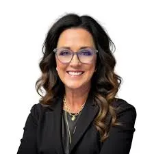 Terrie Thomason, general manager of Julia Chew - State Farm